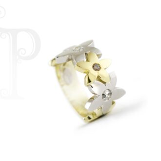 18k White and Yellow Gold Cognac Diamond Diasy Ring